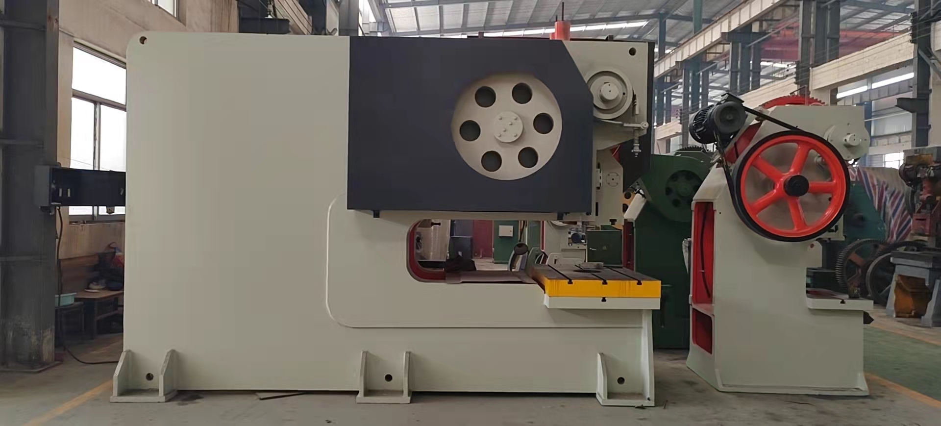 200噸機械沖床-200T鋼板固定臺深喉沖床(